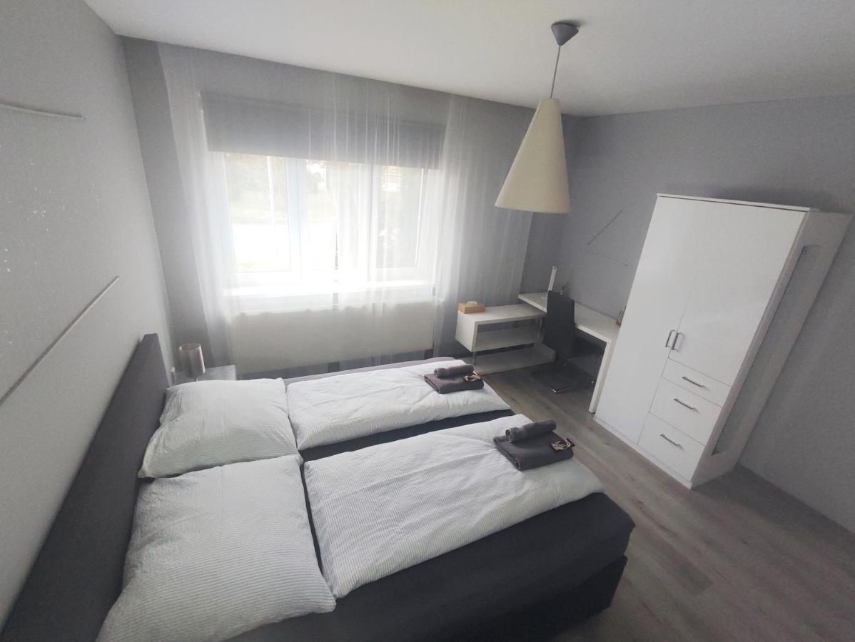 Alisa Apartments Kostomlaty nad Labem Exterior foto